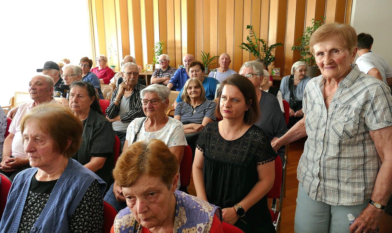 starije-osobe-11 002